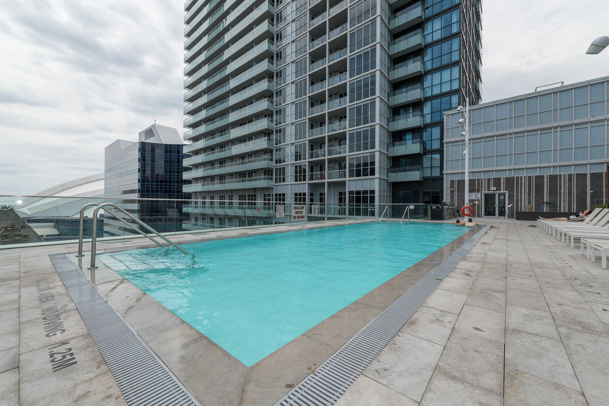 Grand Royal Condos - Cn Tower Toronto Zewnętrze zdjęcie